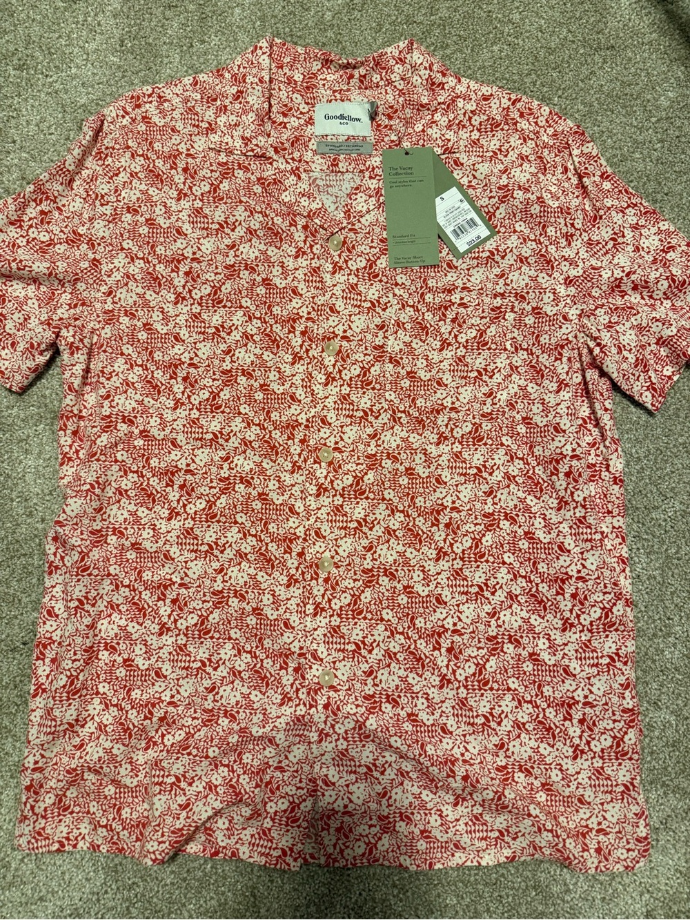 Goodfellow & Co Red and White Floral Short-Sleeve Button-Down Shirt